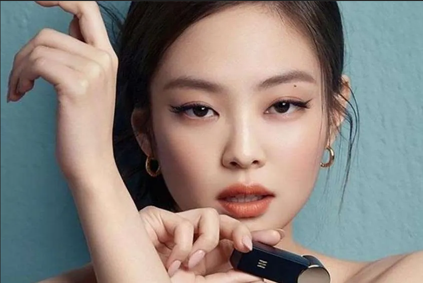 Mannequin: Kim Jennie